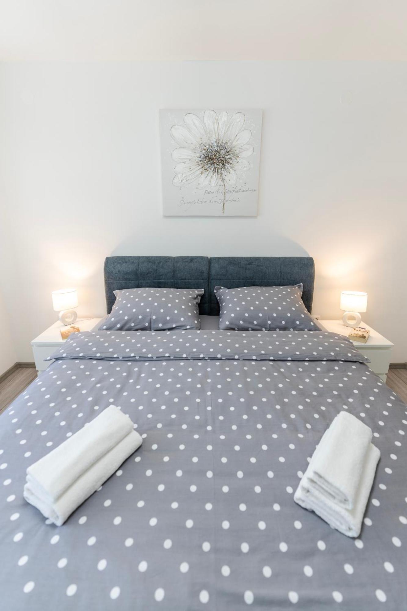 Ferienwohnung Lusi Otočac Exterior foto