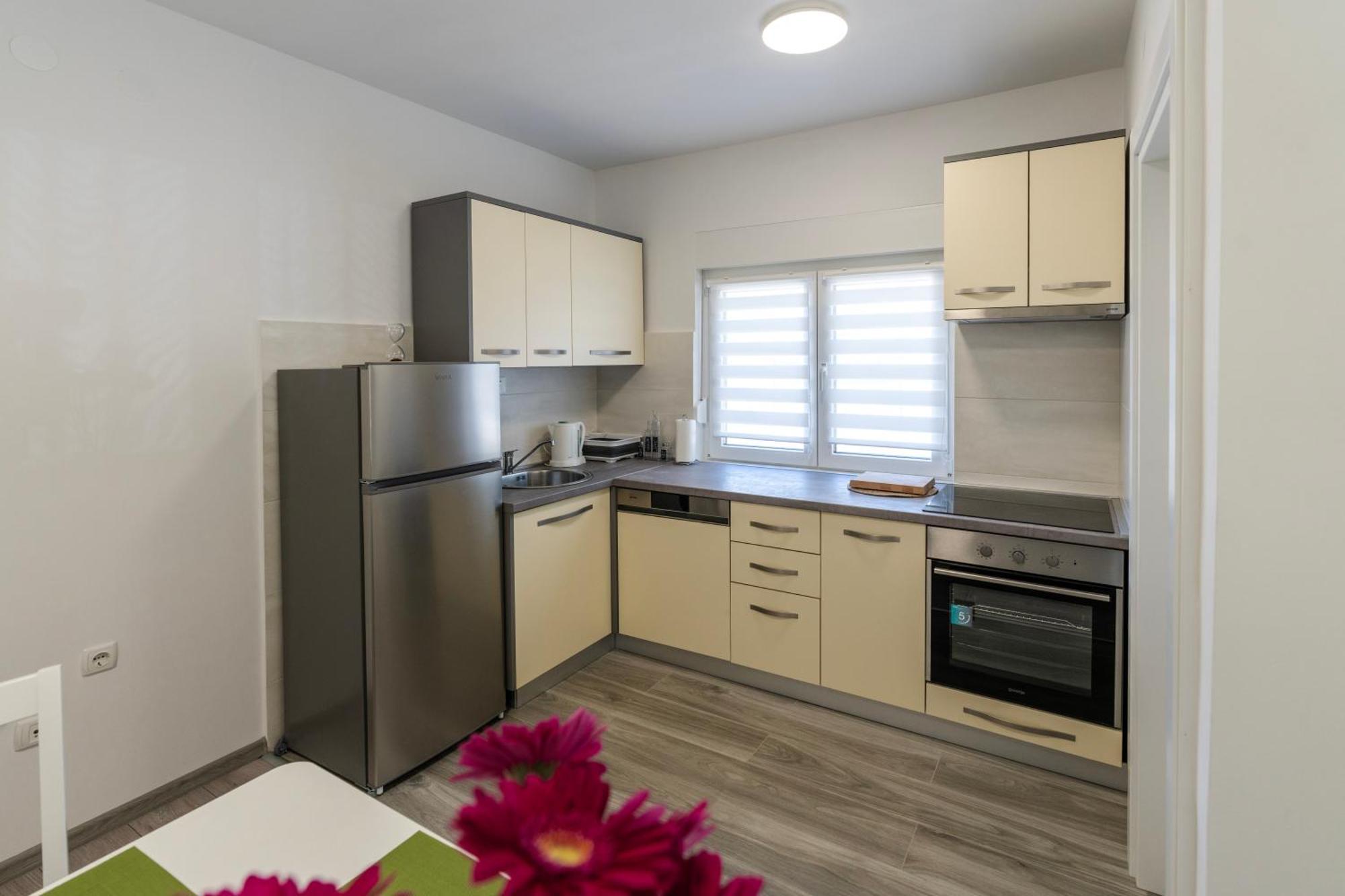 Ferienwohnung Lusi Otočac Exterior foto