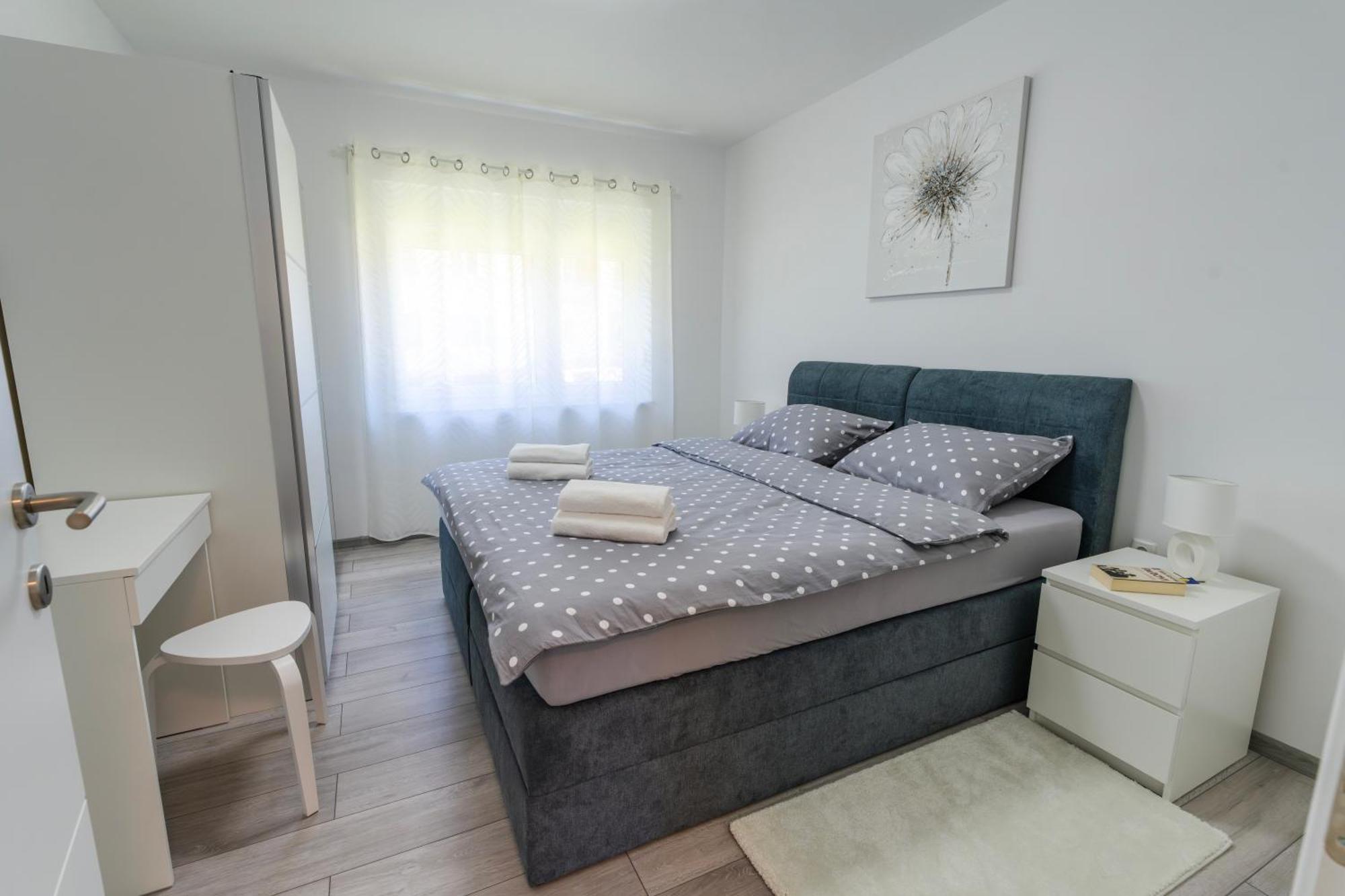 Ferienwohnung Lusi Otočac Exterior foto