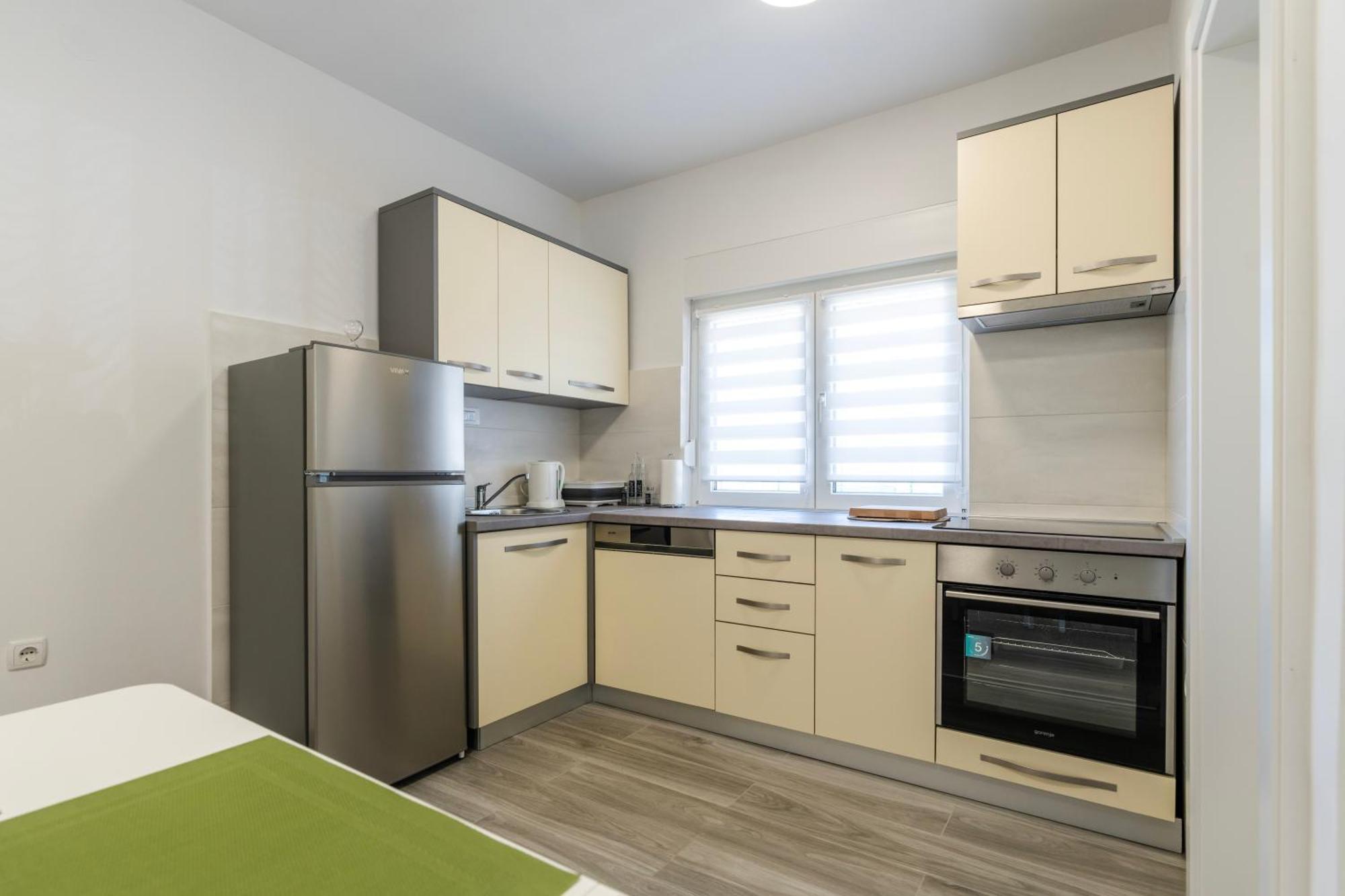 Ferienwohnung Lusi Otočac Exterior foto