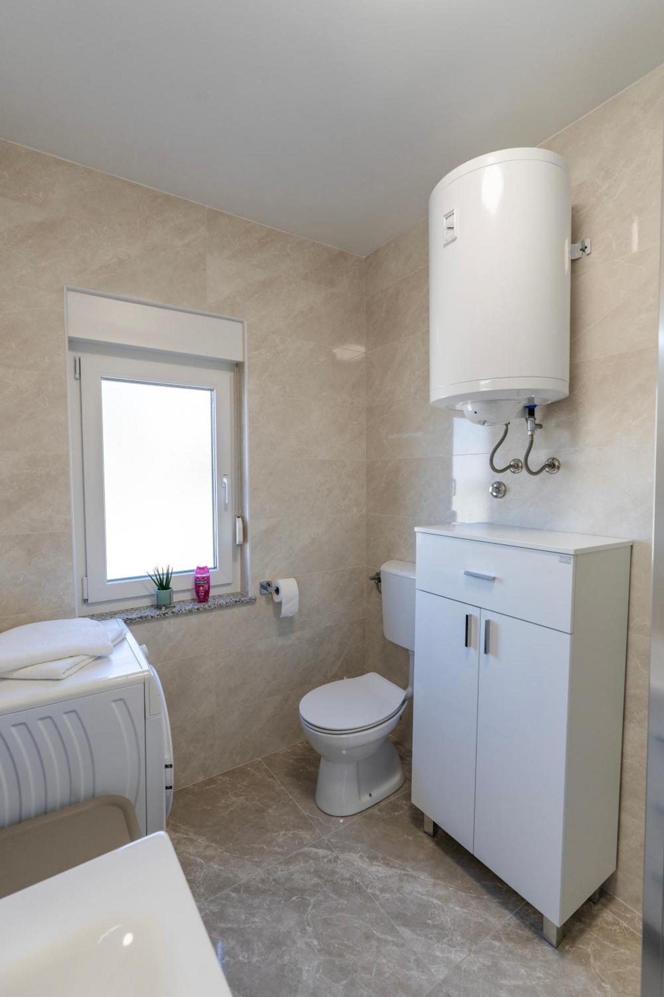 Ferienwohnung Lusi Otočac Exterior foto
