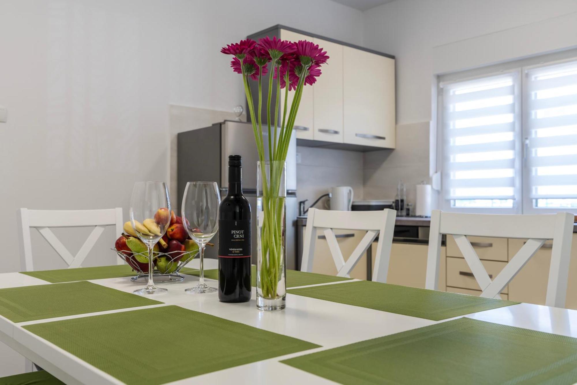Ferienwohnung Lusi Otočac Exterior foto