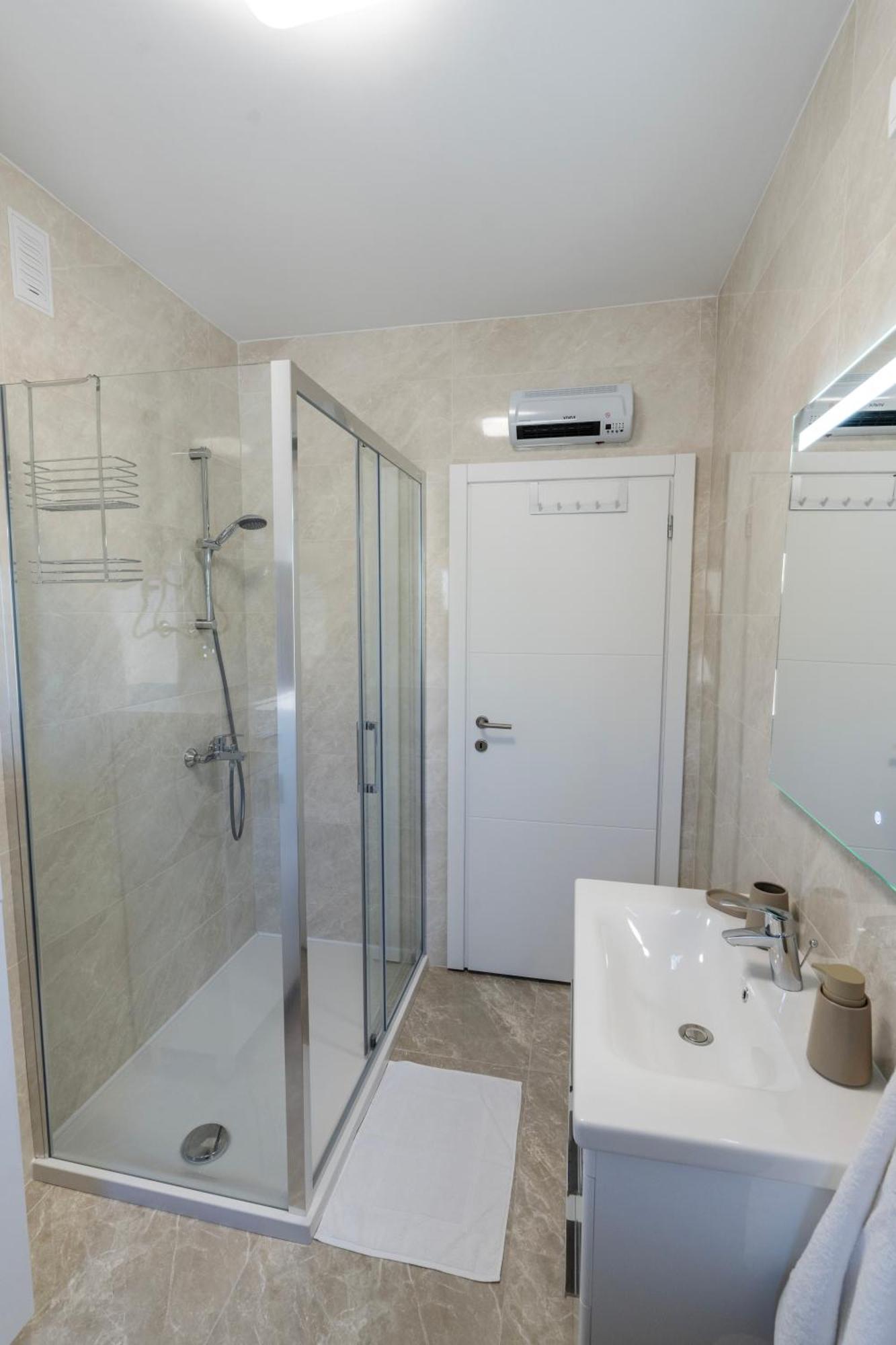 Ferienwohnung Lusi Otočac Exterior foto
